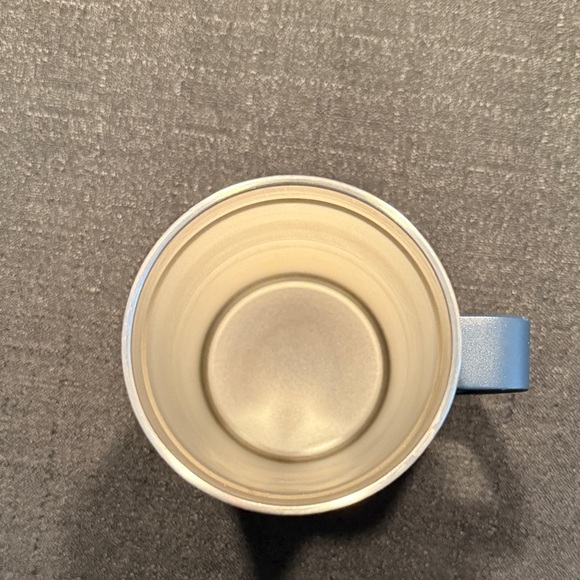 Yeti Navy Mug with Handle and Clear Lid - Picture 3 of 3